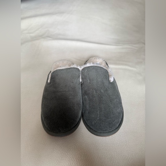 J. Crew crewcuts boy corduroy Slippers - Picture 3 of 9